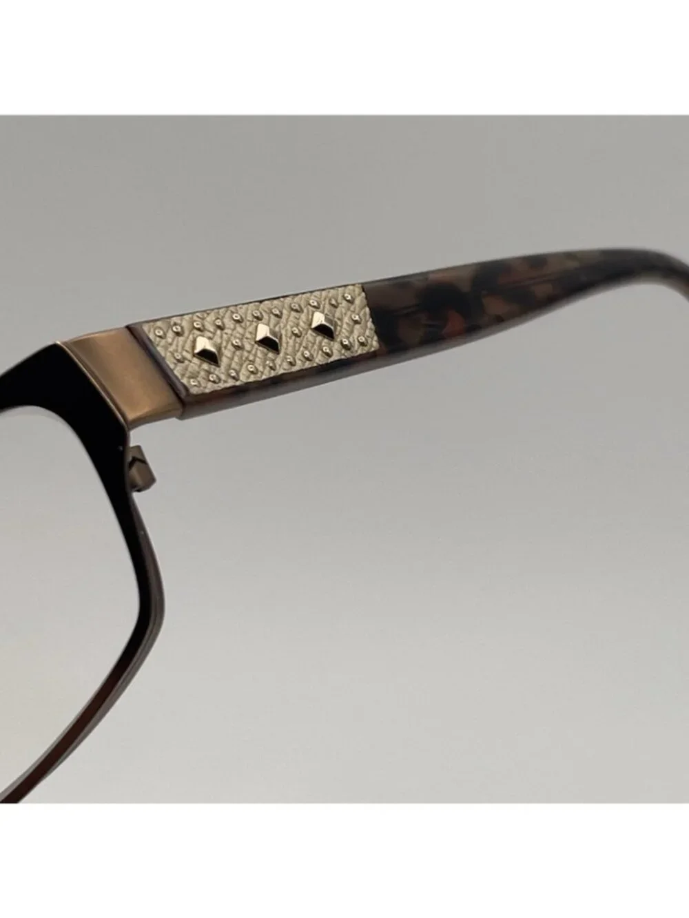 Bebe BB 5149 200 Topaz Eyeglass Frames Women Brown Tortoise Metal 54-16-135 Case